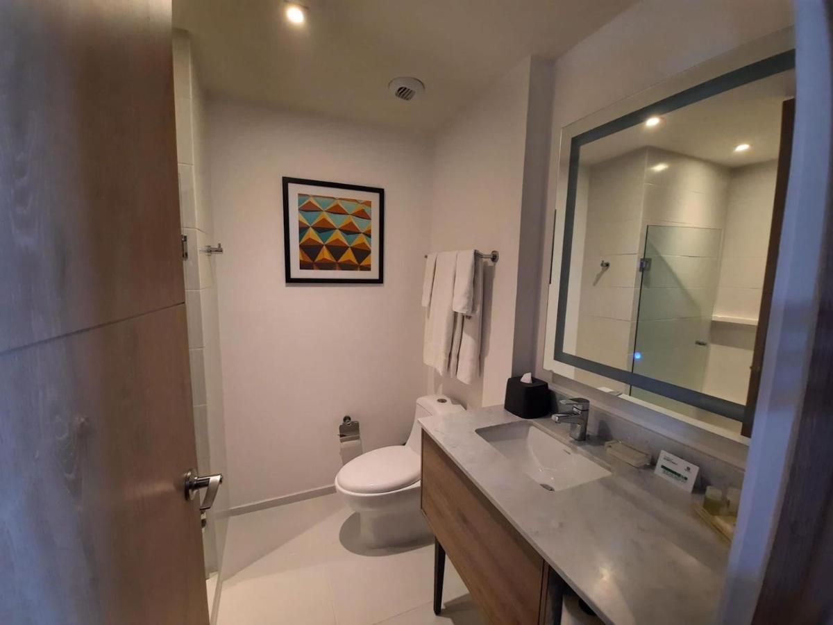 Holiday Inn & Suites - Merida La Isla By Ihg Luaran gambar