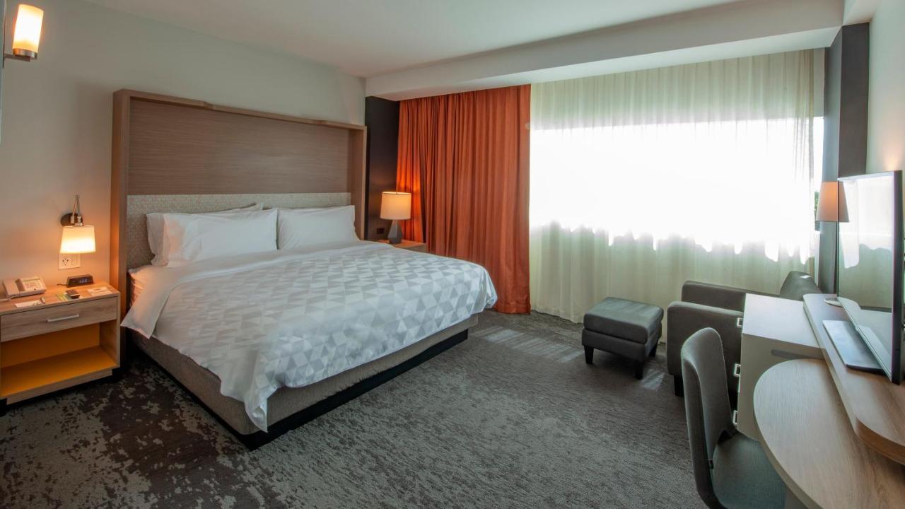 Holiday Inn & Suites - Merida La Isla By Ihg Bilik gambar